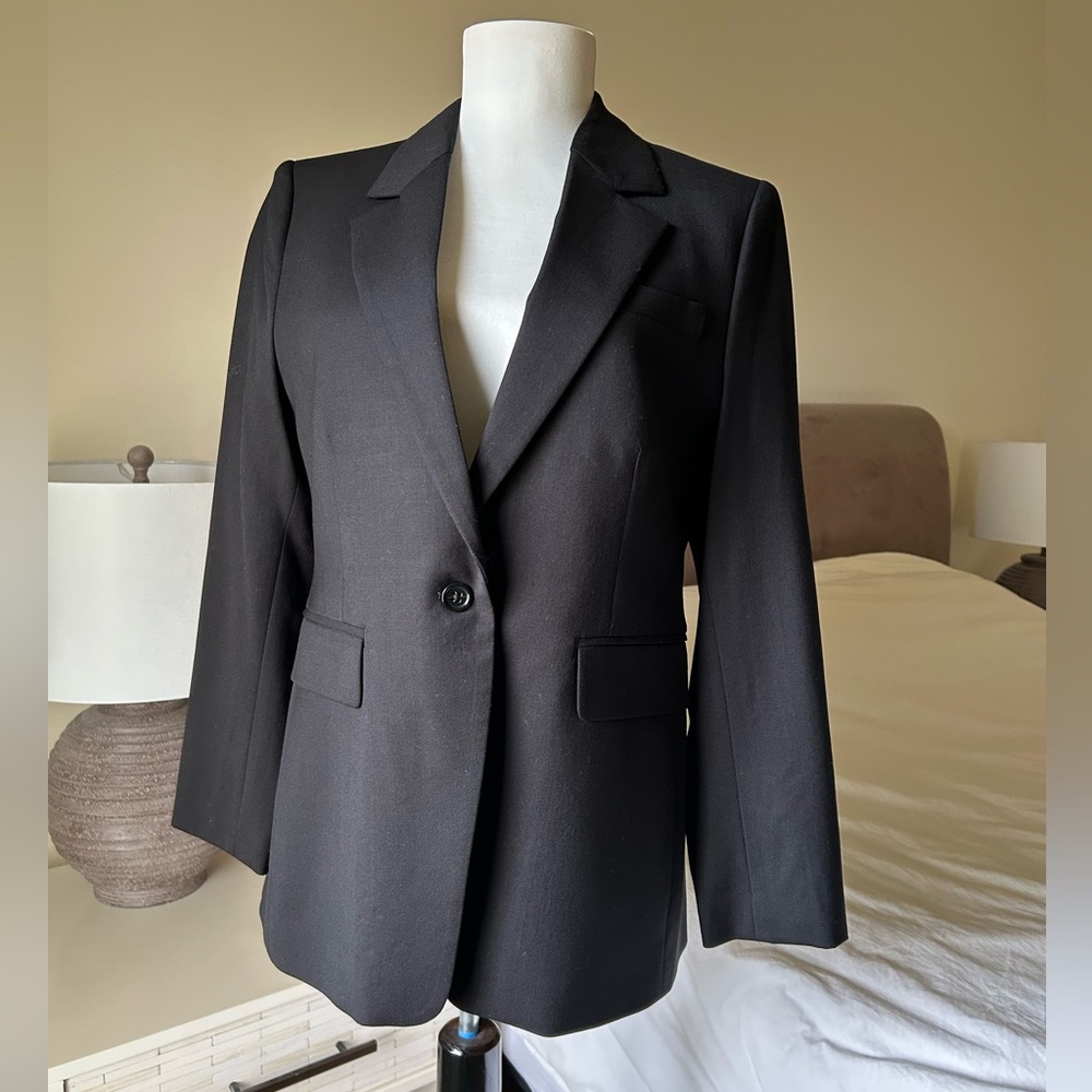 NWT Banana Republic Women's Siena Italian Wool Blazer Size 6P in Black